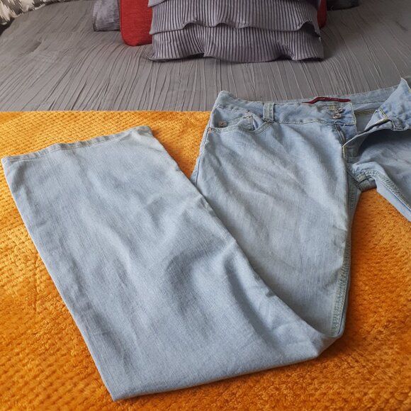 Armor Jeans - Size 9/10 - Mid Rise - Picture 2 of 5